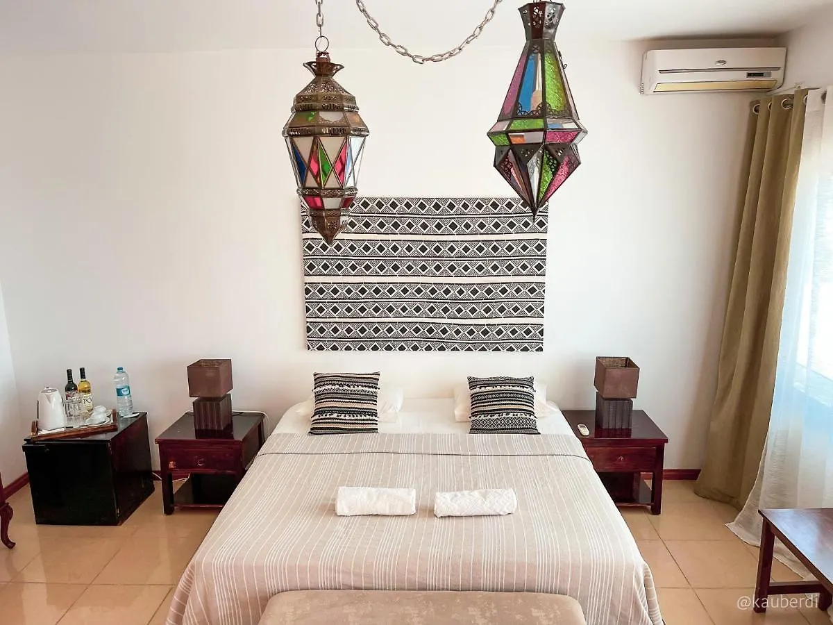 *** בית הארחה פראייה Salav Guesthouse רפובליקת כף ורדה