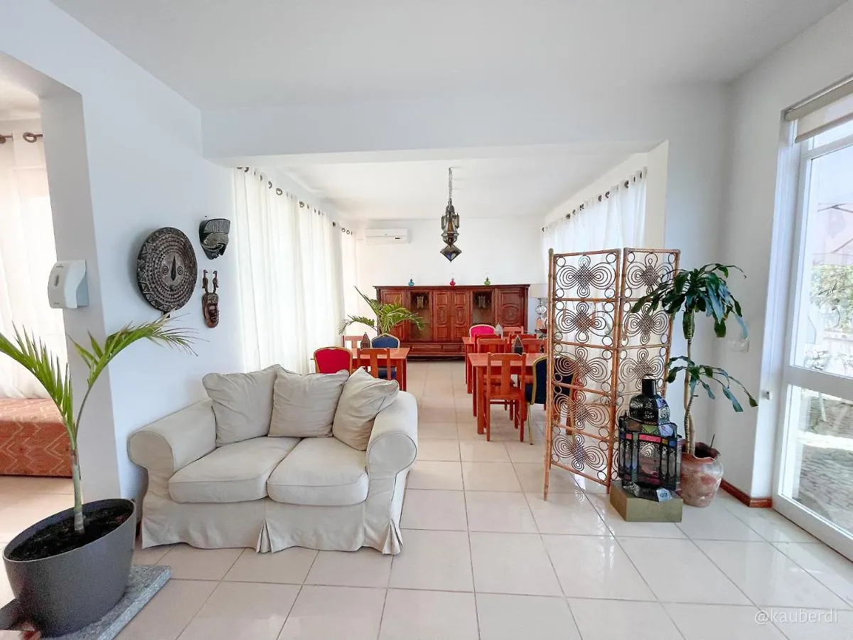 פראייה Salav Guesthouse 3*,  רפובליקת כף ורדה