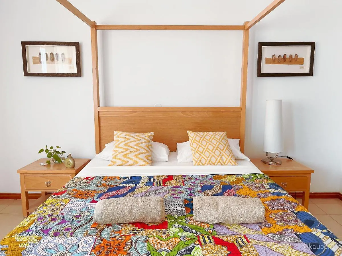 פראייה Salav Guesthouse 3*,  רפובליקת כף ורדה