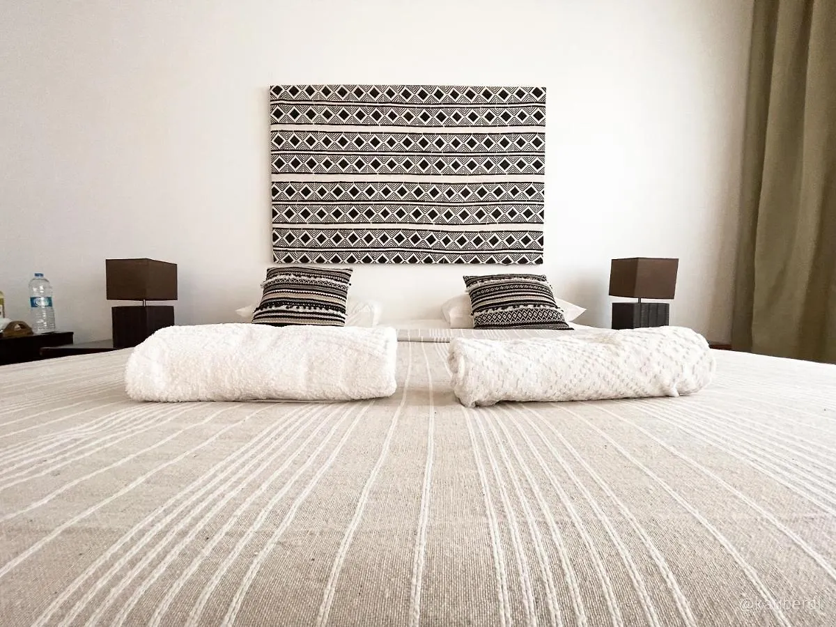 Salav Guesthouse Praia 3*,